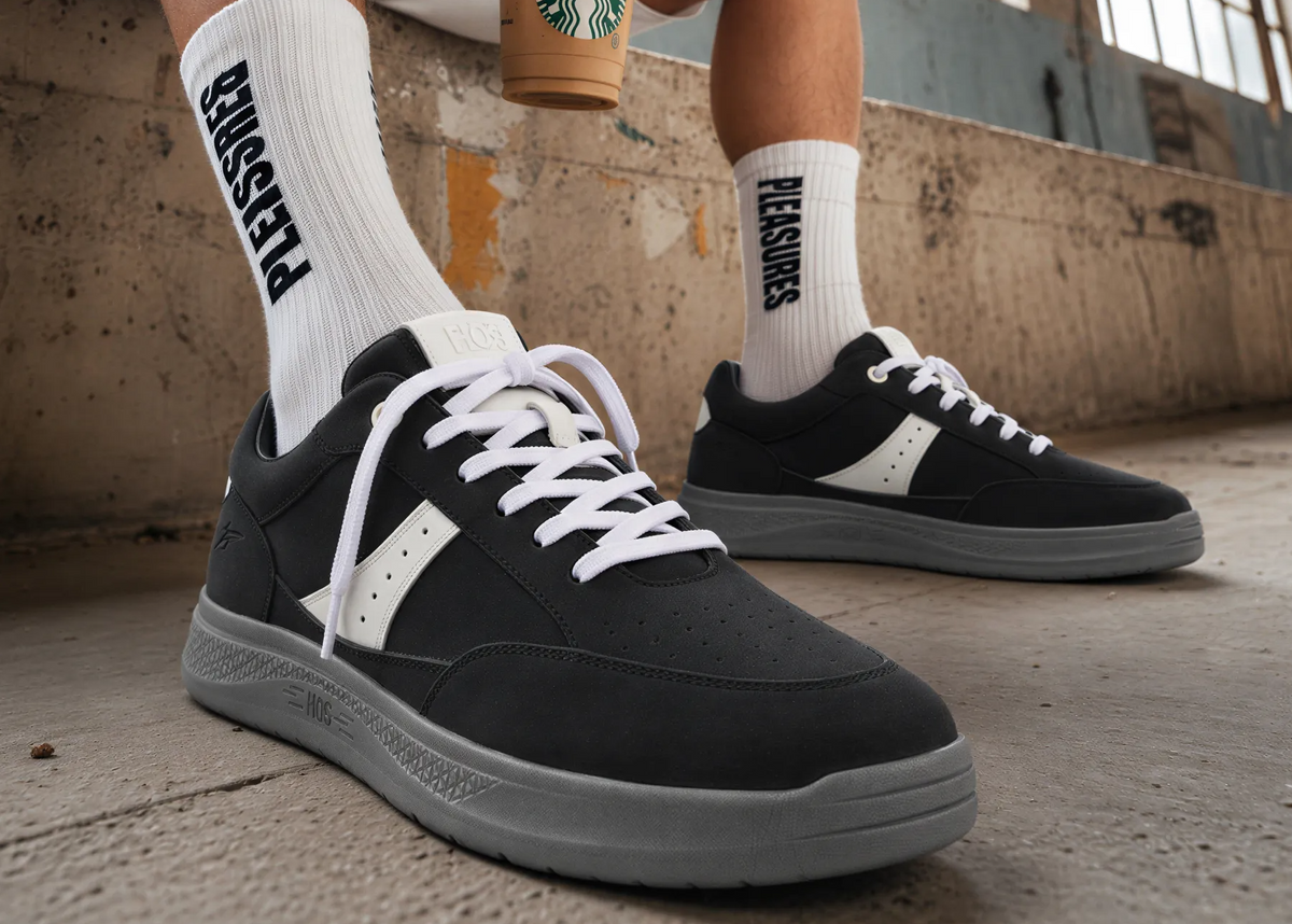 Outfit with HOS FORMA sneakers in Black, White